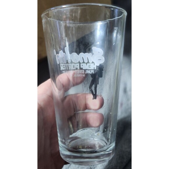 Smokin Hemp Porter Pint Glass – Pearl Street Brewery La Crosse WI 12 oz Craft Be - Picture 2 of 4